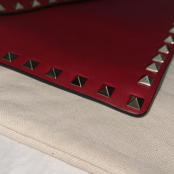 Valentino 100% Authentic clutchprístine  condition red with gold hardware - Picture 10 of 12
